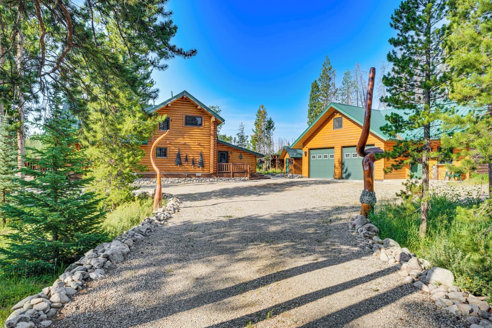Property Exterior | 2 Acres | Garage (1 Vehicle) | Driveway (4 Vehicles)