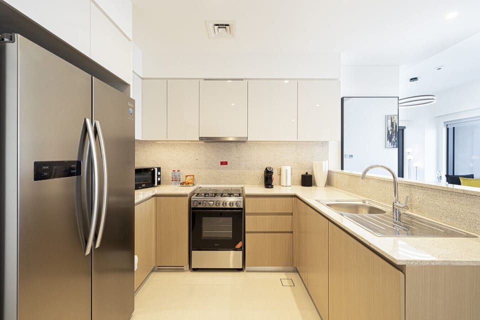 Fully Equipped Modern Kitchen