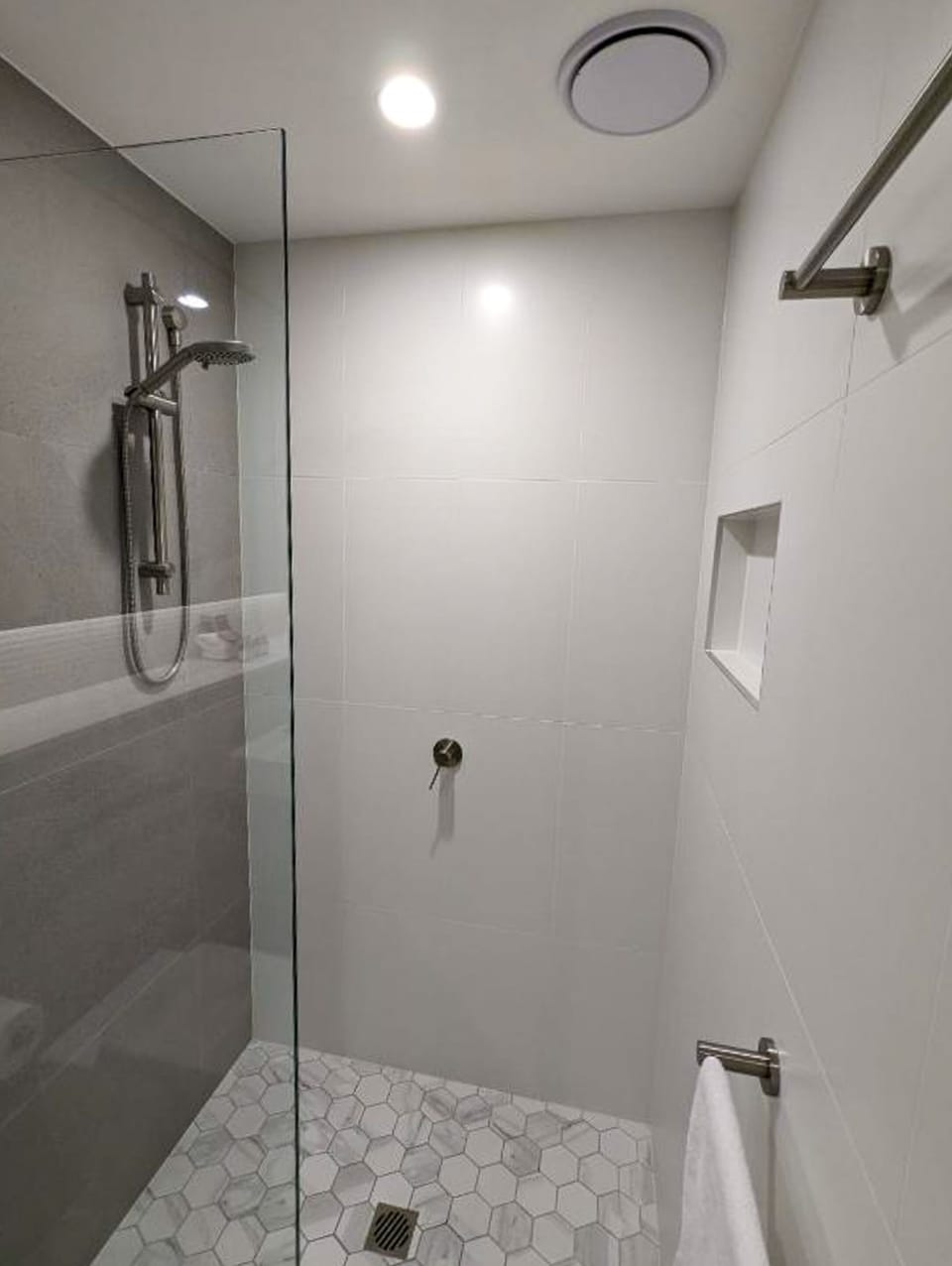 Standard Apartment, 1 Bedroom | Bathroom