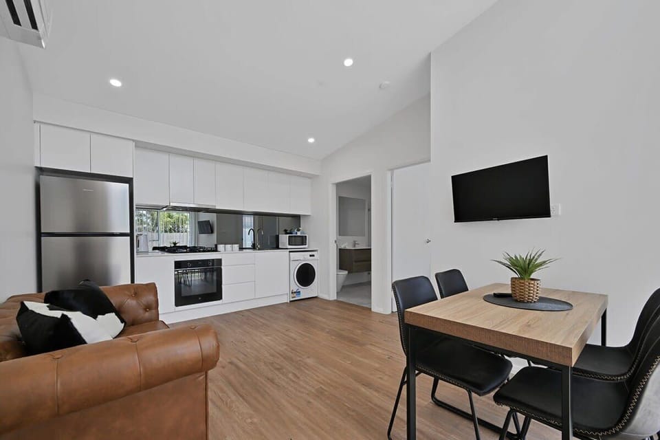 Living Area + Smart TV