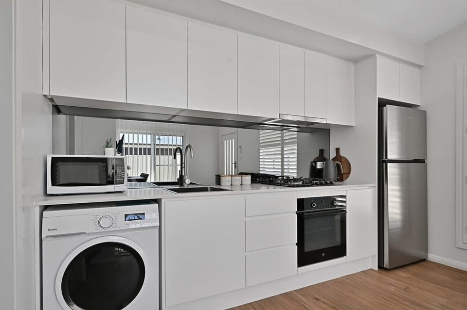 Kitchen + Coffee Machine + Washing Machine
