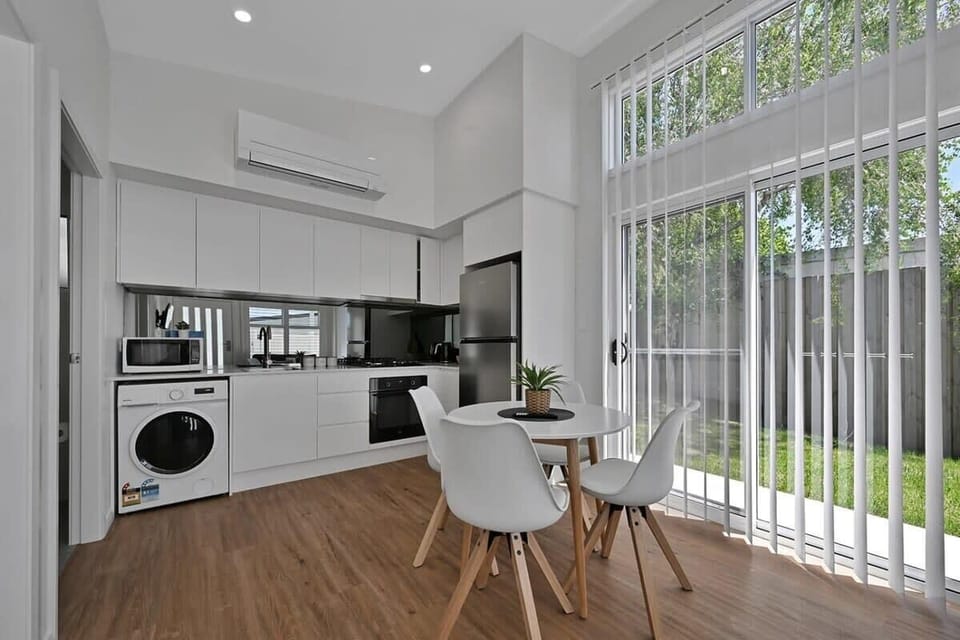 Kitchen + Coffee Machine + Washing Machine