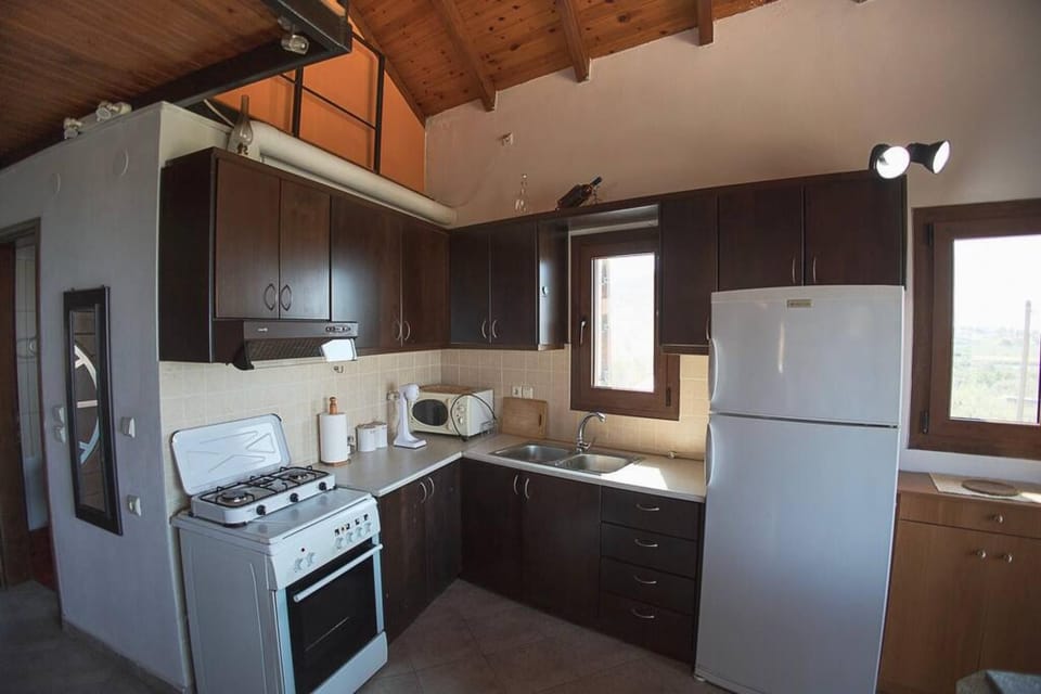 House, Smoking | 2 bedrooms