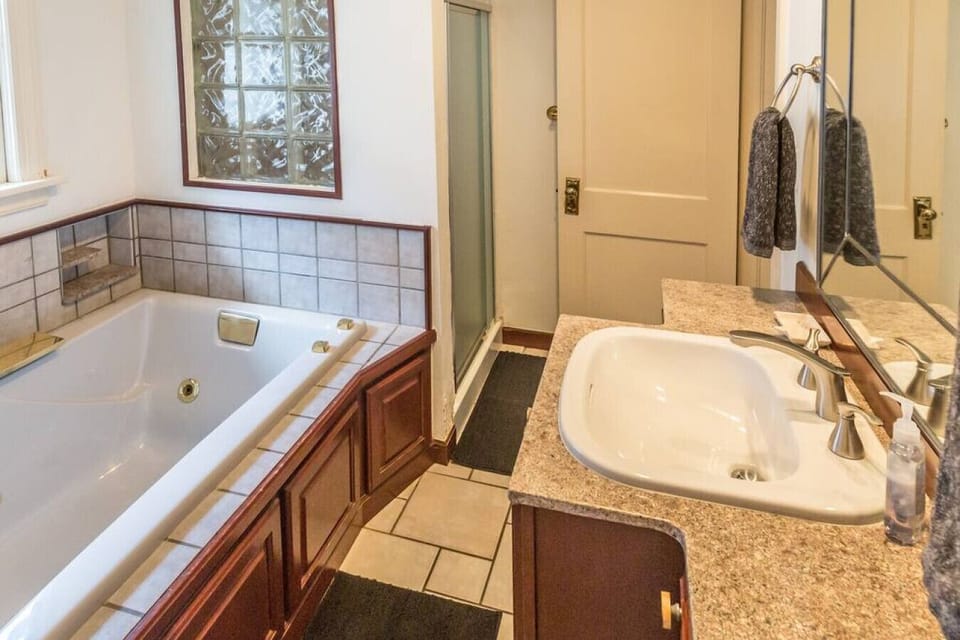 Master bathroom with tub: not a jacuzzi.