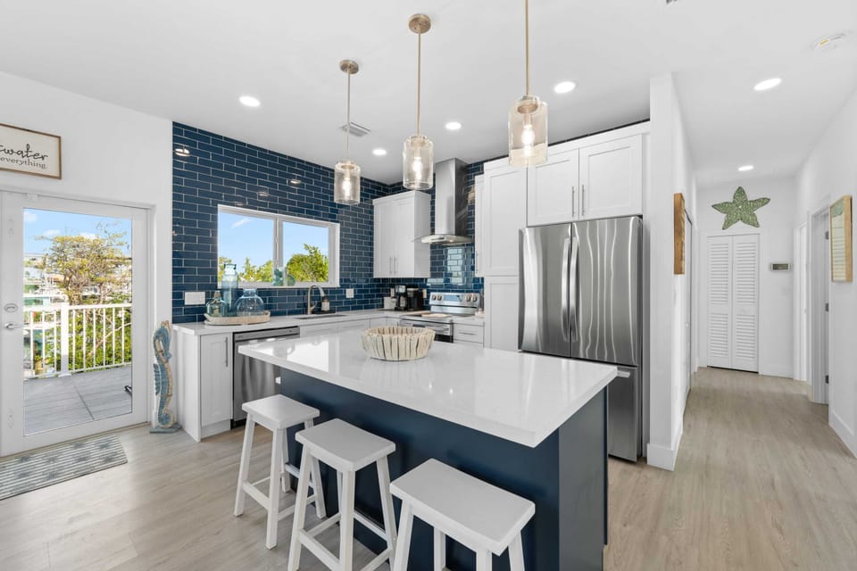 Whether preparing a quick breakfast or a gourmet feast, our well-appointed kitchen has everything you need to create memorable meals.