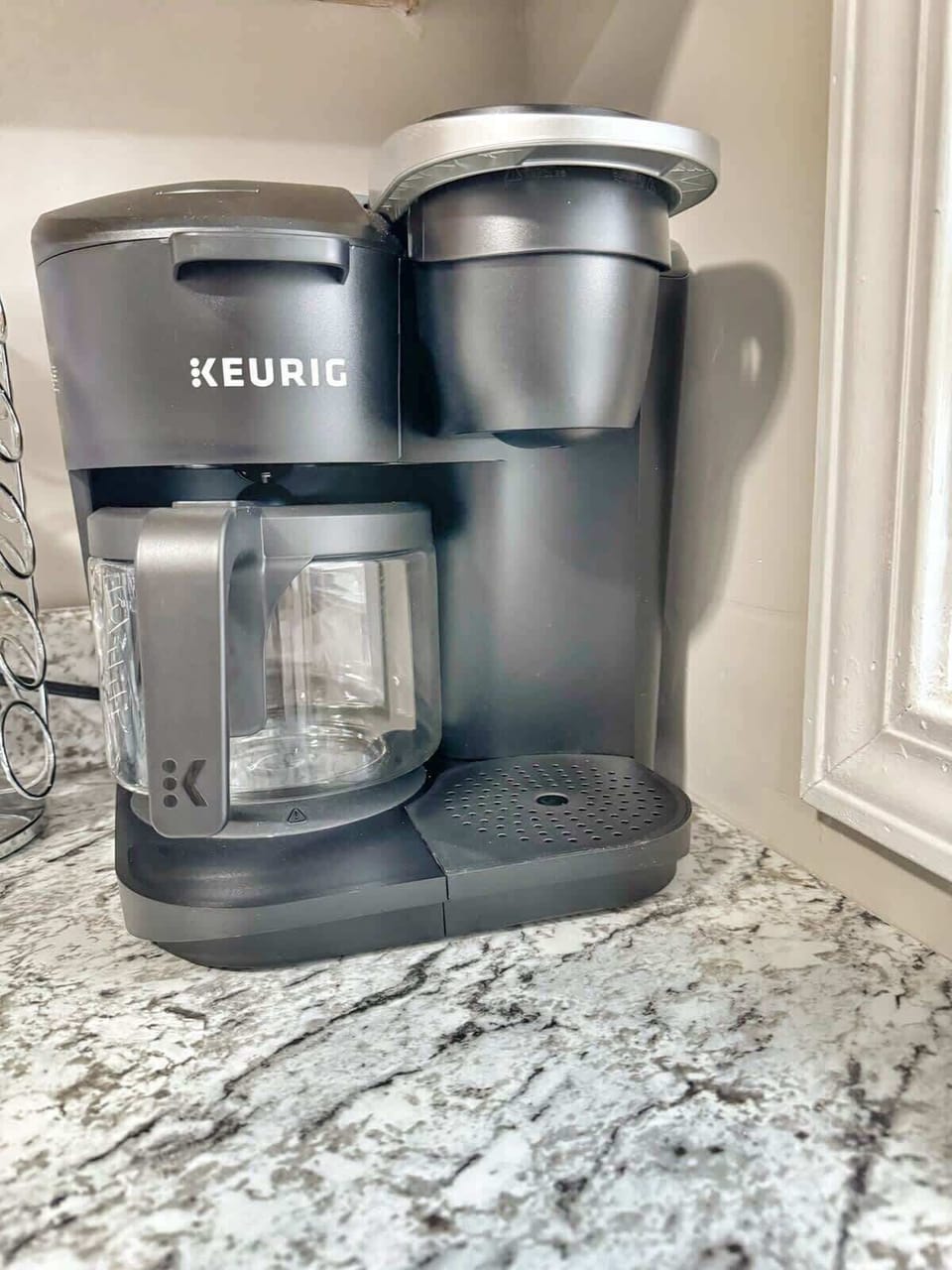 Dual K-cup Keurig with classic filter coffee pot