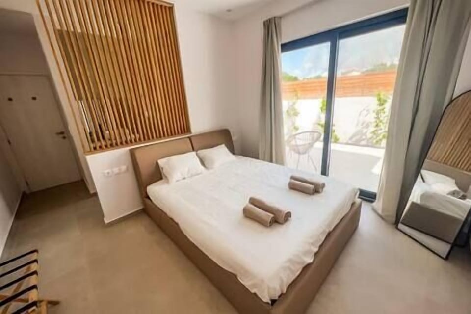 Bedroom "Stafilia" with en suite bathroom