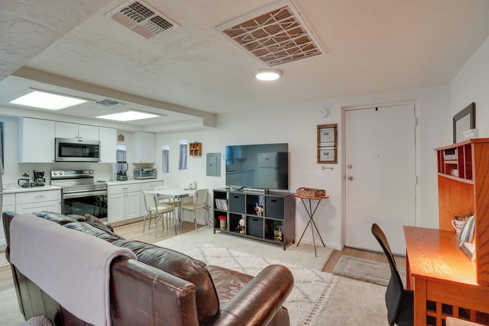 Apartment (0 Bedroom) | Interior