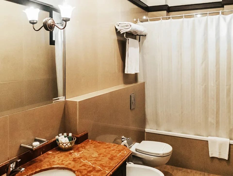 Presidential Suite, 2 Bedrooms, Sea View | Bathroom | Shower, free toiletries, hair dryer (on request), towels