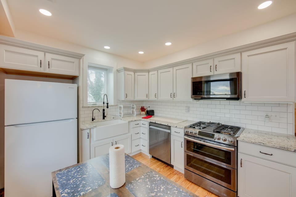 Kitchen | Multi-Story Apartment | Cooking Basics