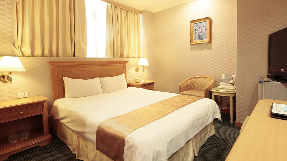 Business Double Room | Desk, free WiFi