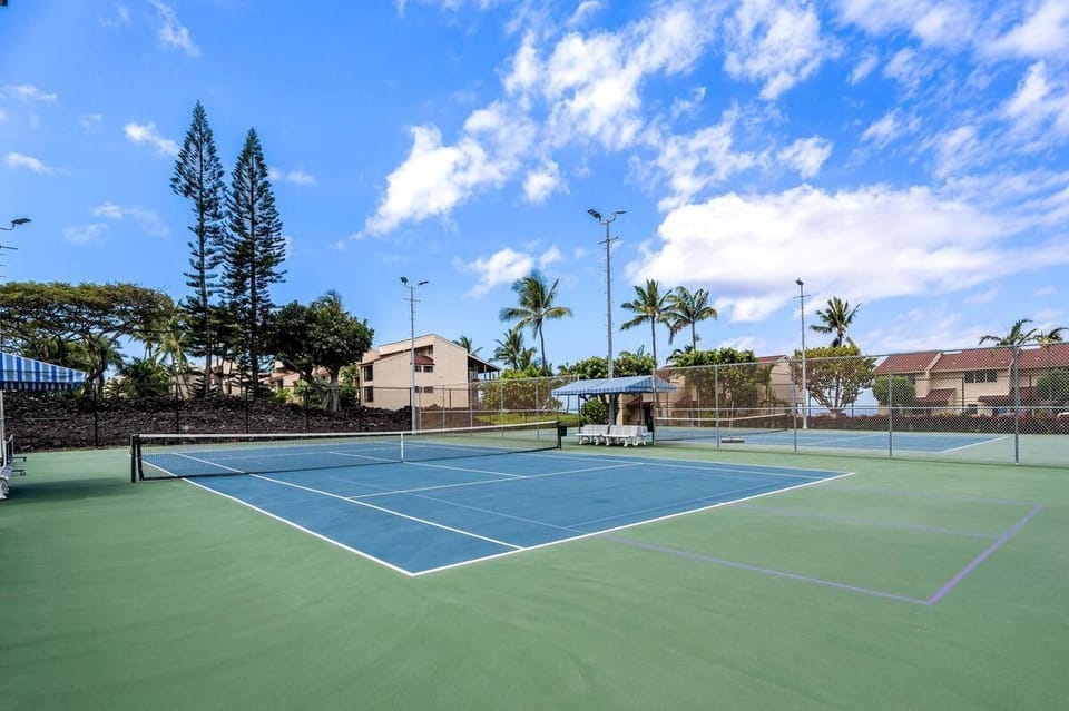 Condo, Multiple Beds (Keauhou Kona Surf & Racquet Club Town) | Sport court