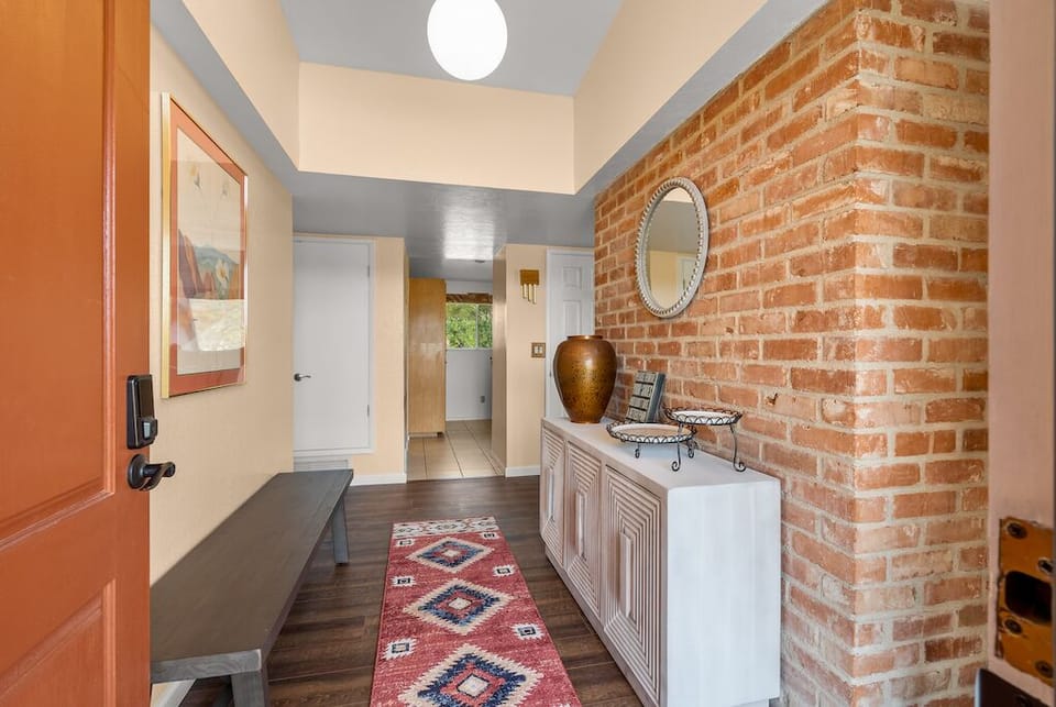 entryway with hall tree, single level