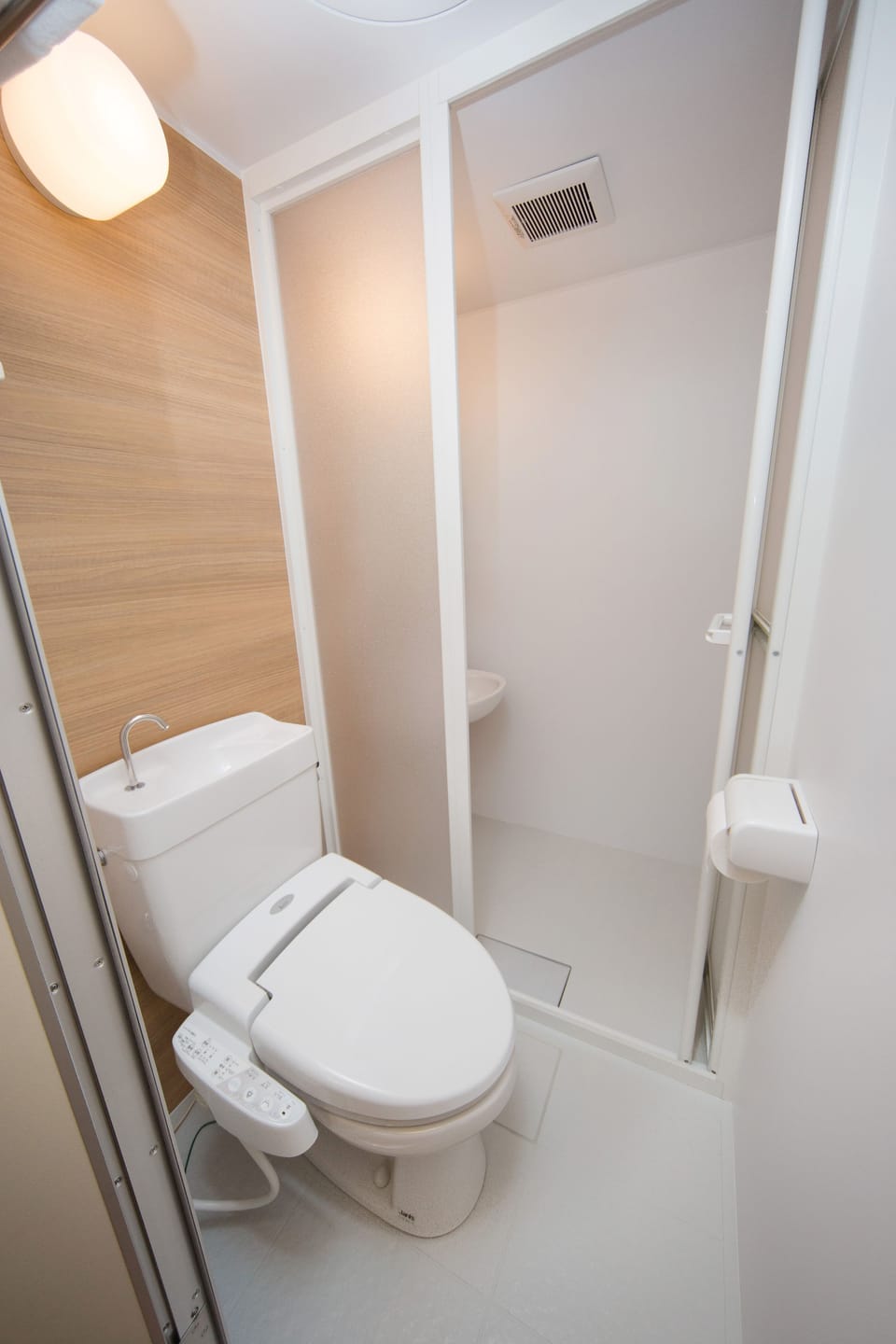 Superior Room, Non Smoking (Japanese-Style) | Bathroom | Shower, free toiletries, hair dryer, towels