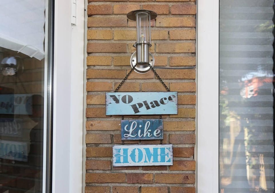 House | Exterior detail