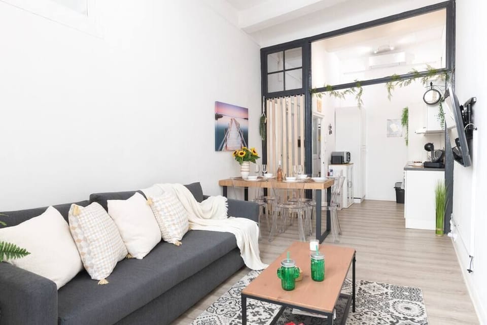 Living Area and Kitchen (2)