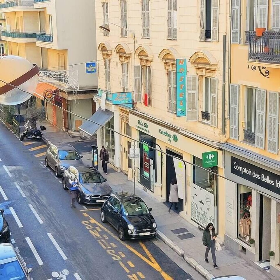 Quick groceries across the street ( Carrefour)