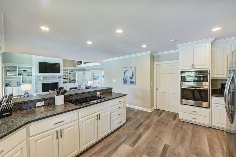 Modern kitchen - stainless steel appliances!