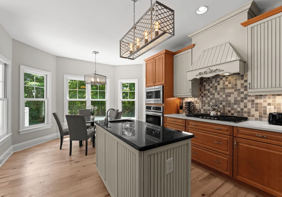 Fully stocked kitchen to prep all your group meals! 