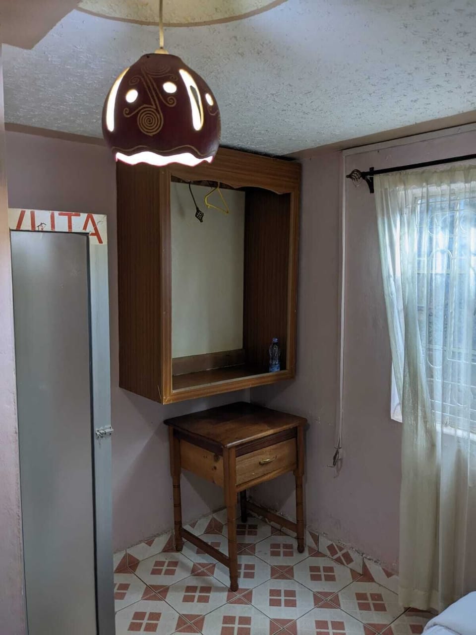Economy Double Room | Bathroom | Free toiletries