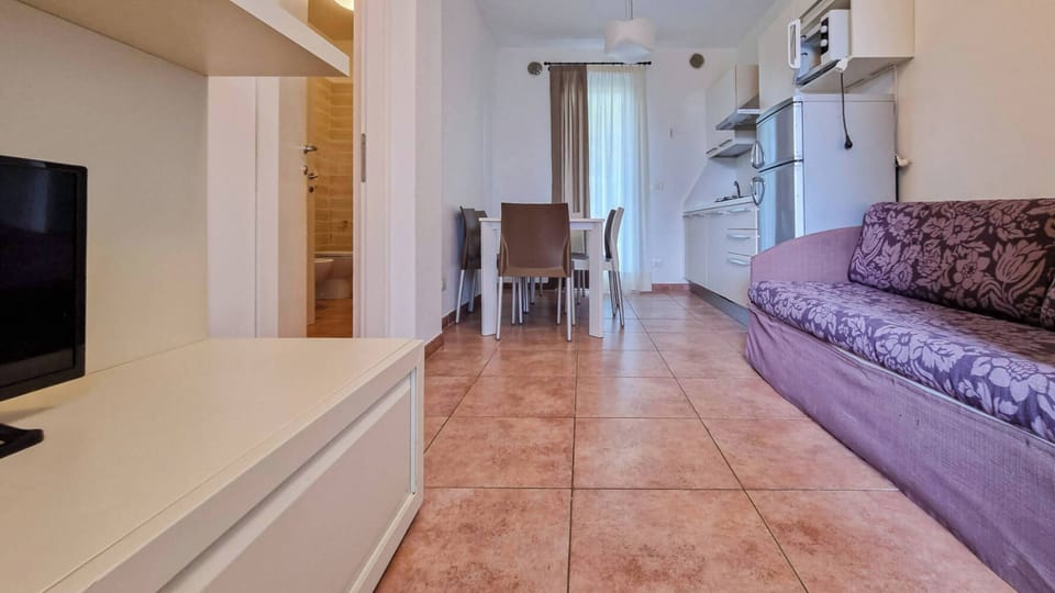 Apartment, 2 Bedrooms | Room amenity