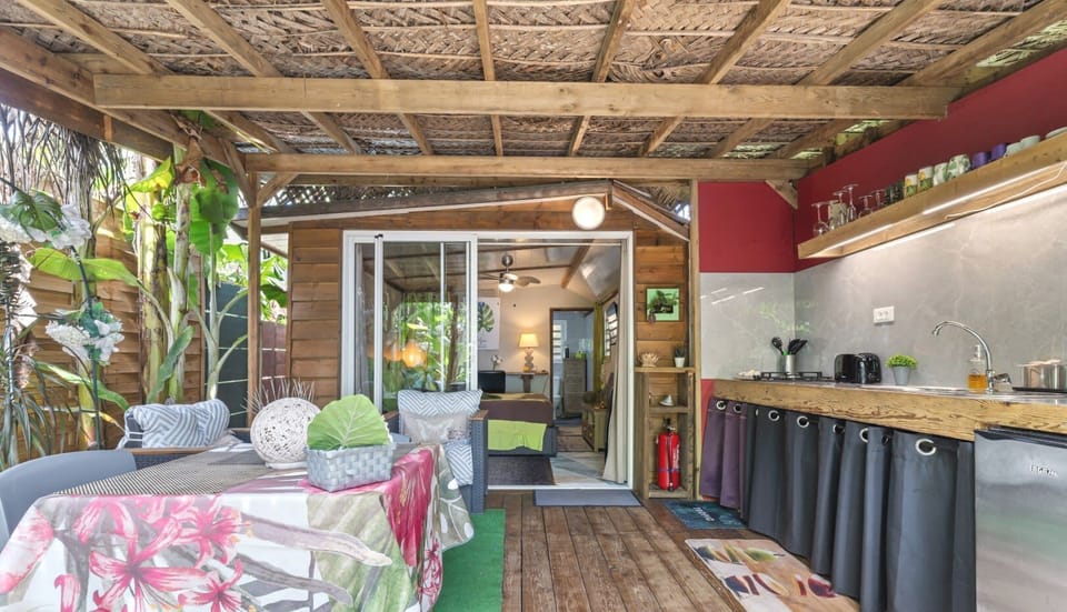 Covered outdoor terrace