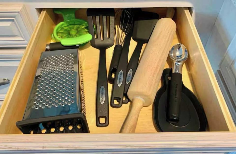 Kitchen: Available for your use!