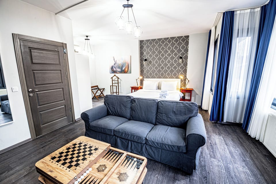 Room, 1 Bedroom, Balcony, City View | 1 bedroom