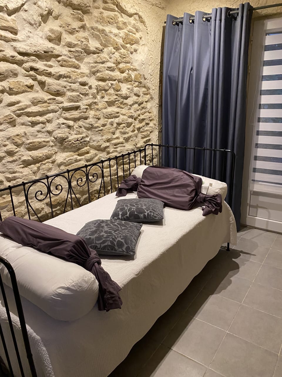 Côté Boudoir | Premium bedding, memory foam beds, individually decorated