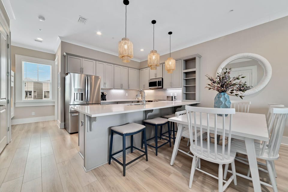 House, Multiple Beds, Balcony, Partial Ocean View | Private kitchen | Fridge, microwave, oven, stovetop