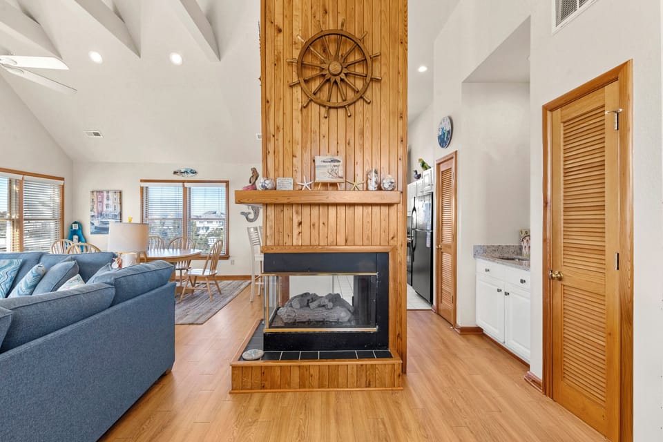 DU02: How Sweet The Sound | Top Level Living Area