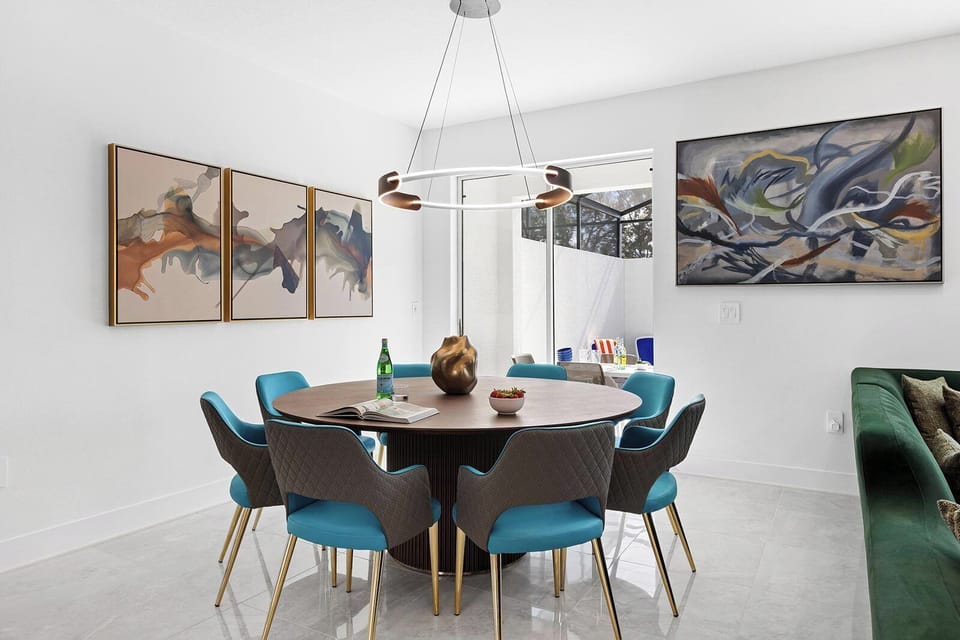 Dining Room *Highlight*