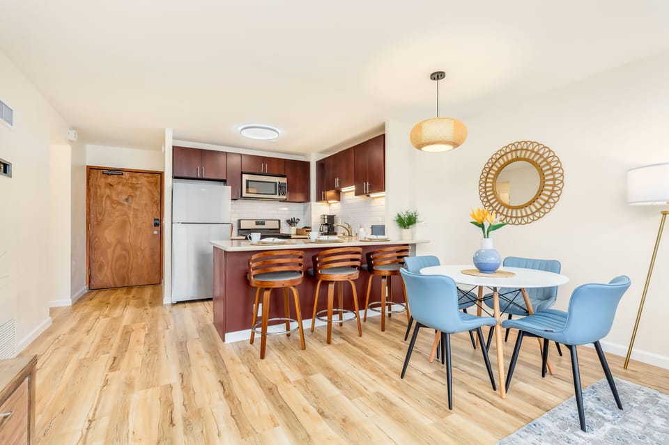 Bartop Seating + Dining Table