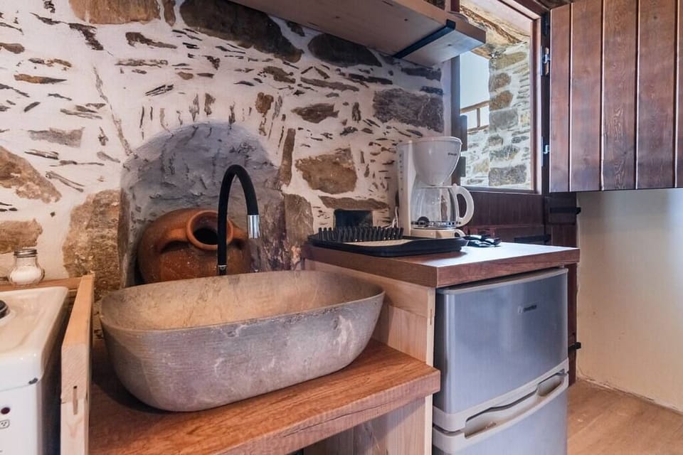 The kitchen (2)