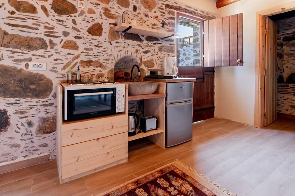 The kitchen (1)