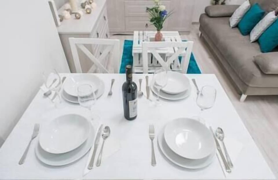 Dining corner (3)
