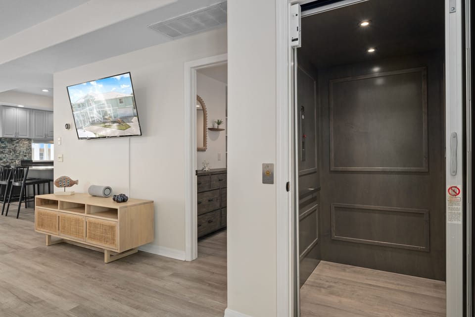 Guests with mobility concerns can use the elevator 