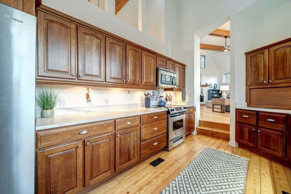 Lots of counter space!