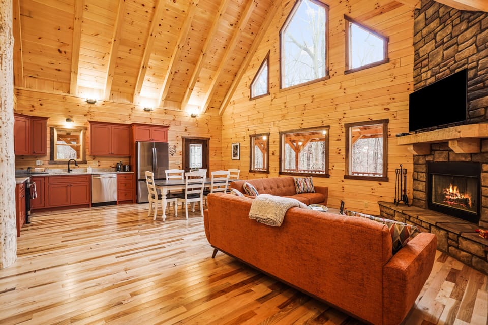 Living Room / Lounge