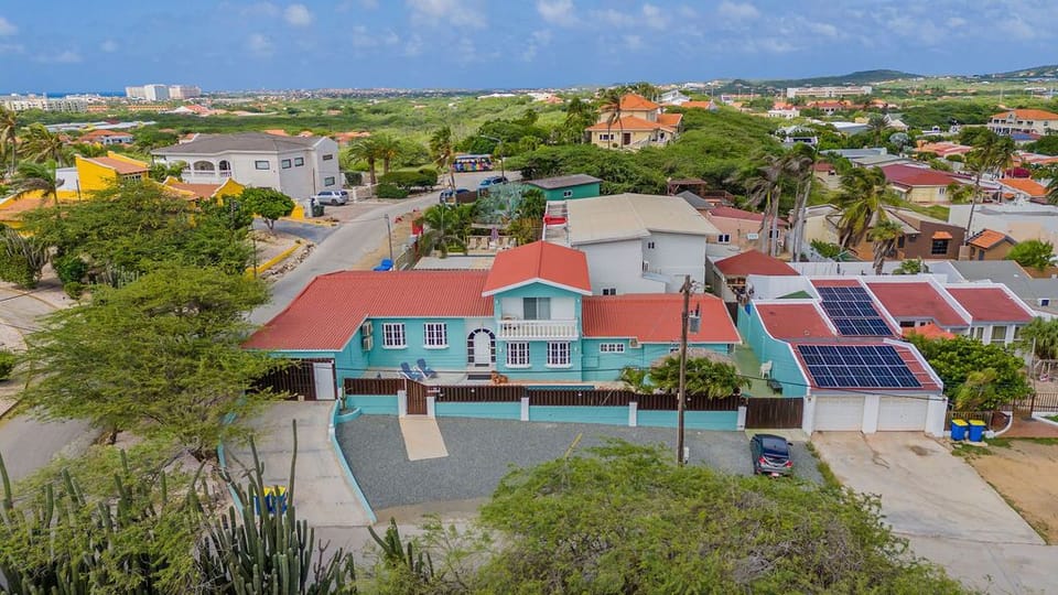 ~Sleeps 12 ~Spacious ~Private Pool ~Great Location (15808)