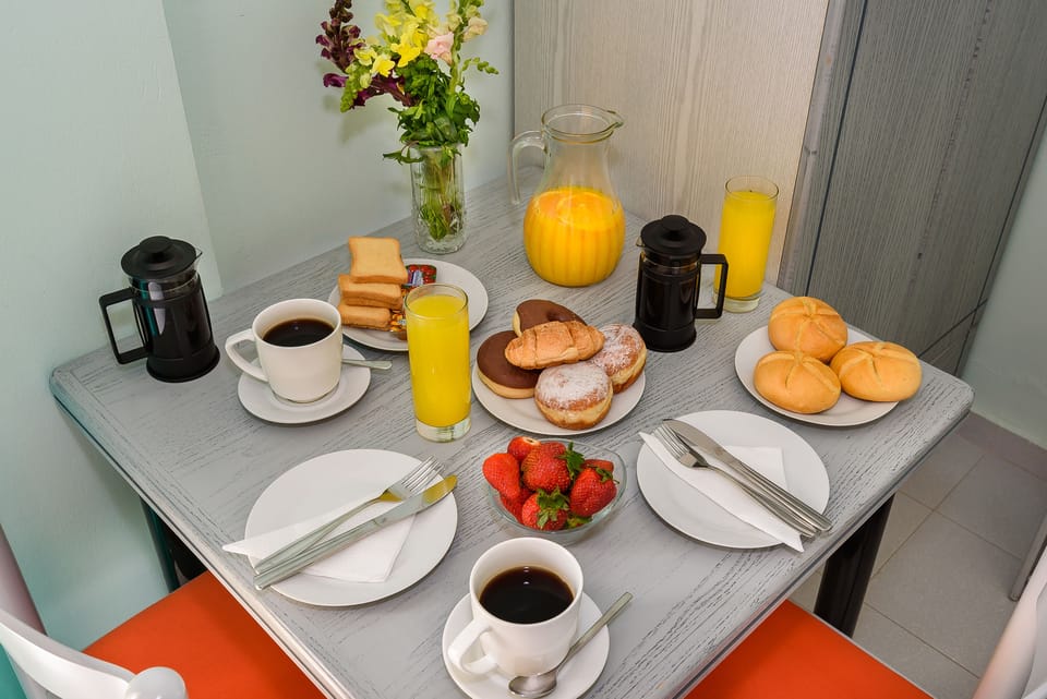 In-room safe, iron/ironing board