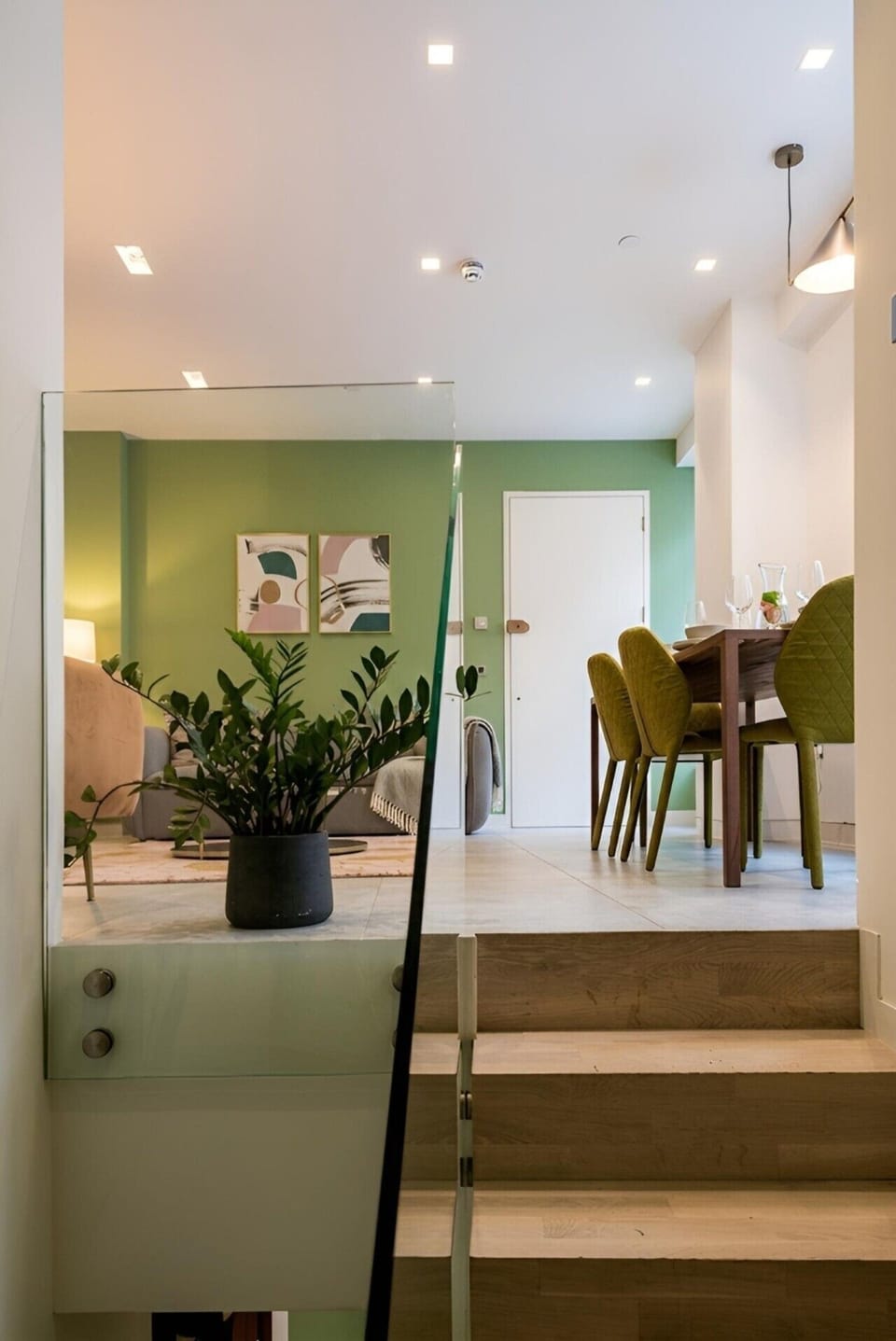 Flat1-York-Staircase_Living-1