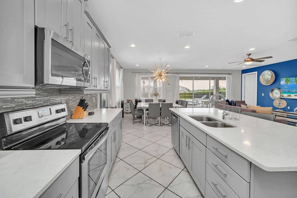 Casual meals, morning coffee, or late-night snacks made even better with seating for all.