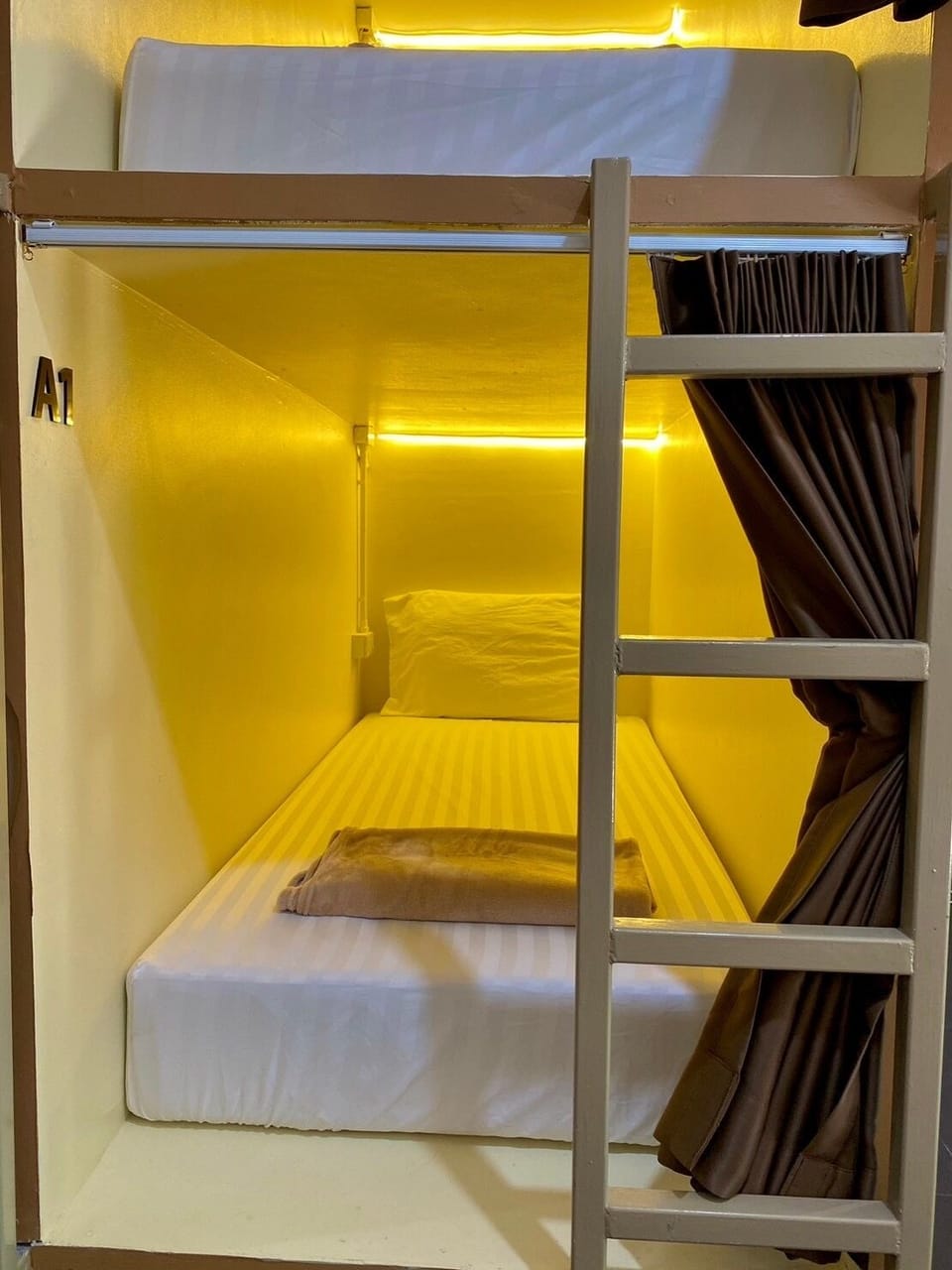 Comfort Shared Dormitory | Free WiFi, bed sheets