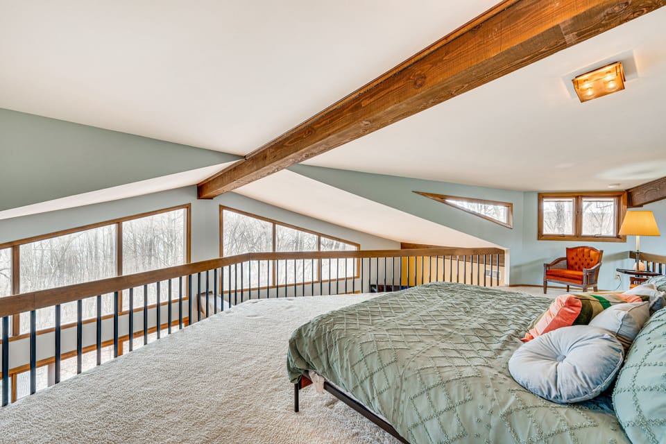 Eclectic Hubertus Home w/ Game Room & Fire Pit! Cottage in Wisconsin