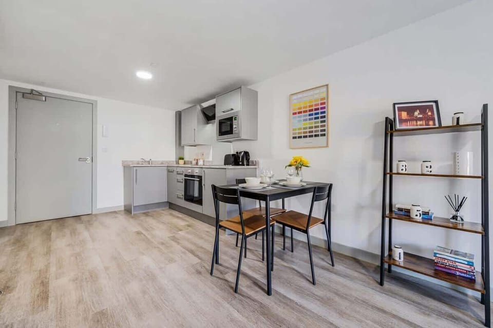 The Roscoe Nest, Liverpool - Host & Stay