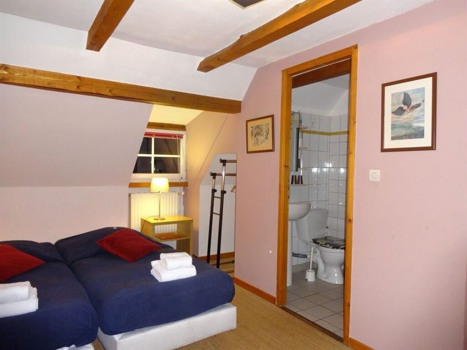Classic Triple Room, Ensuite, Mountain View