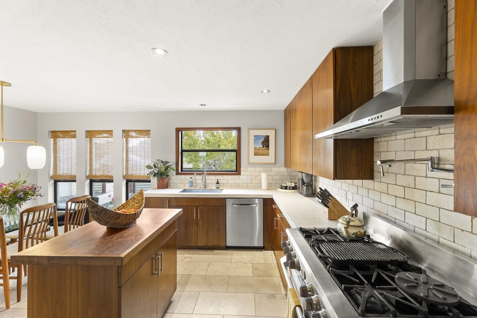 Main house, fully stocked kitchen with everything you need to cook and entertain