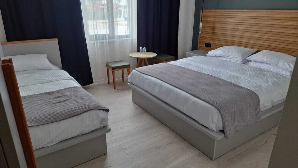 Standard Triple Room | Egyptian cotton sheets, premium bedding, Tempur-Pedic beds