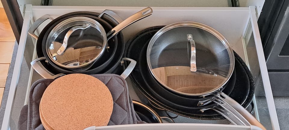 Kitchen Amenities (1)